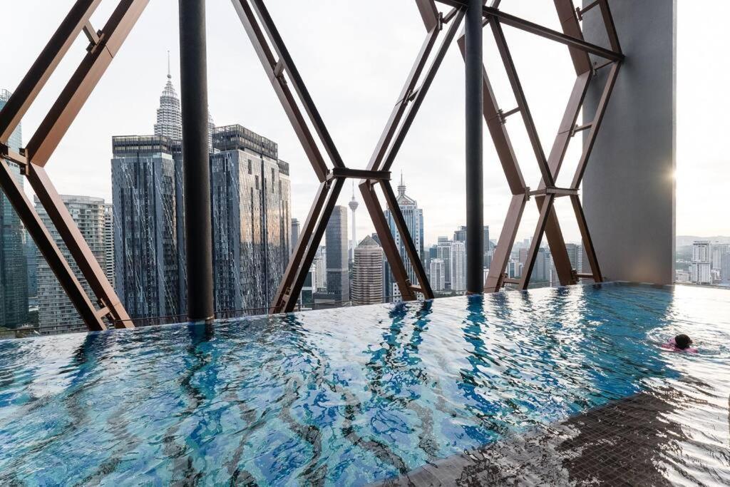 Klcc Musicalsty5Pax At Scarletzsuites Куала-Лумпур Екстер'єр фото